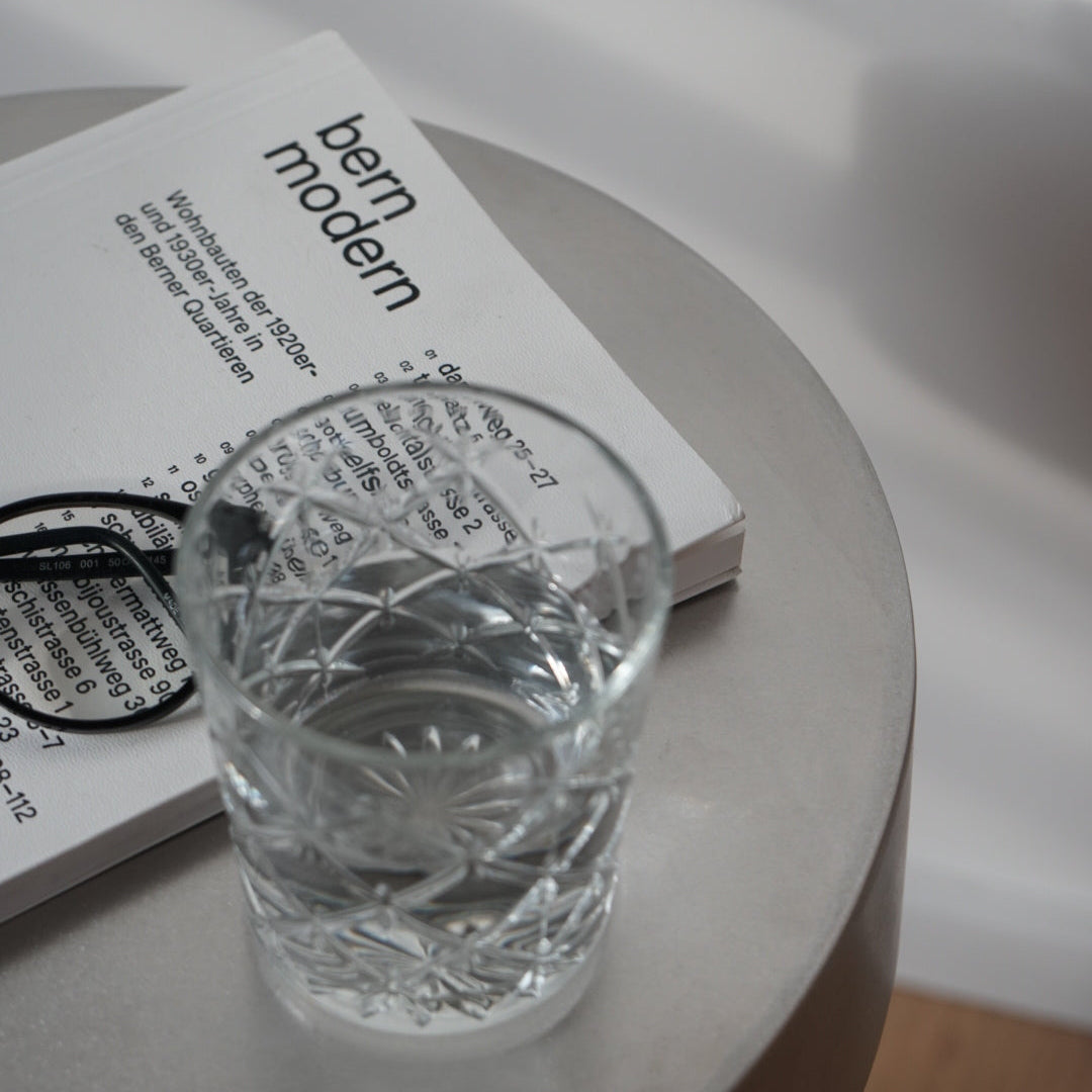 Beistelltisch ab 800 CHF