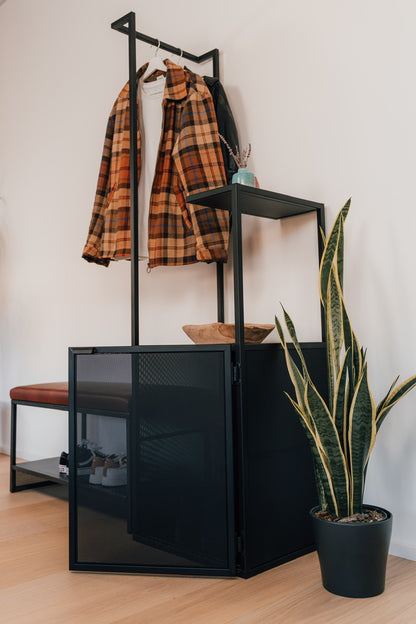 Zytglogge Industrial Garderobe